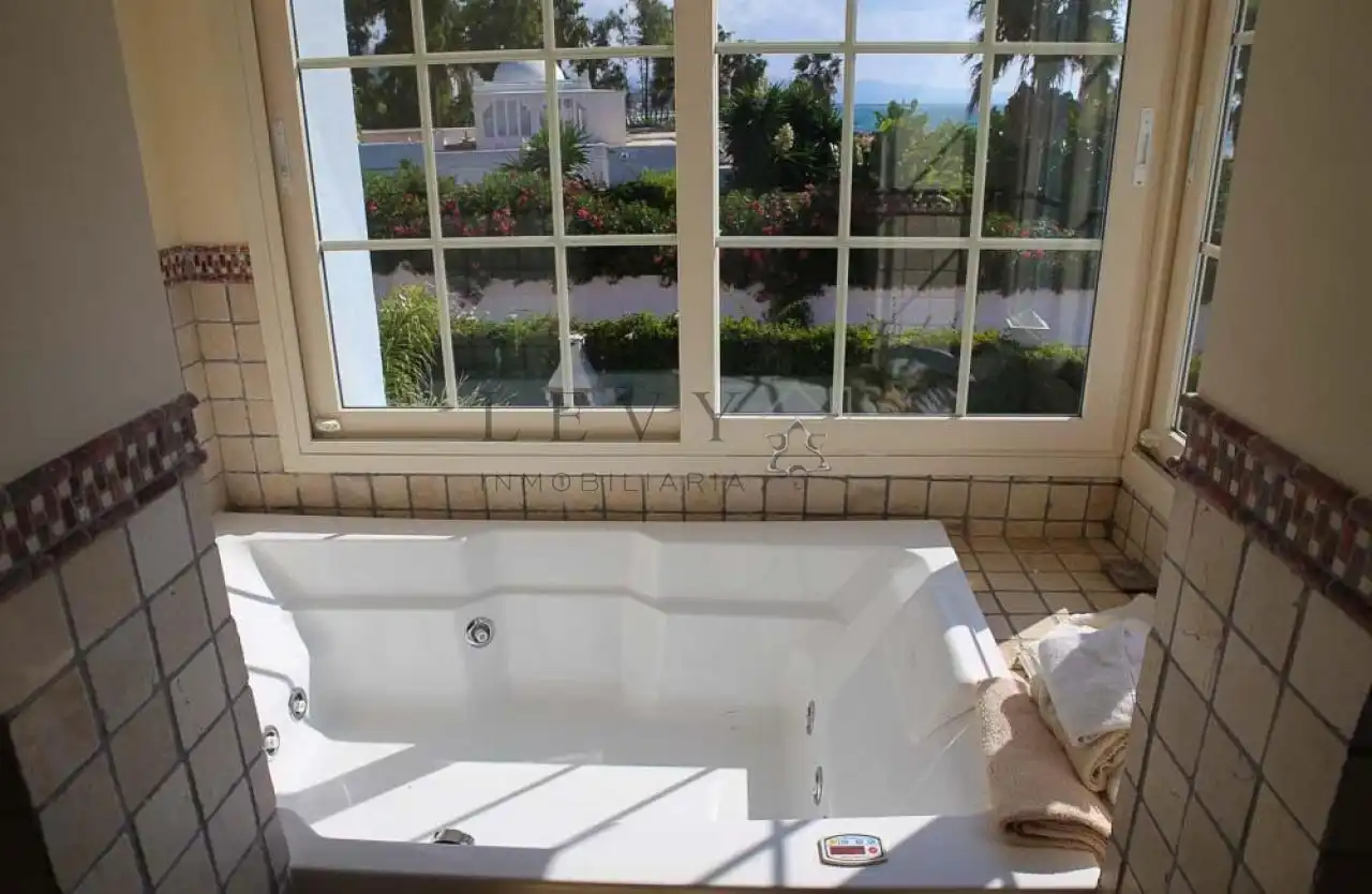 Maison avec piscine à vendre à Nueva Andalucía, imagen 12