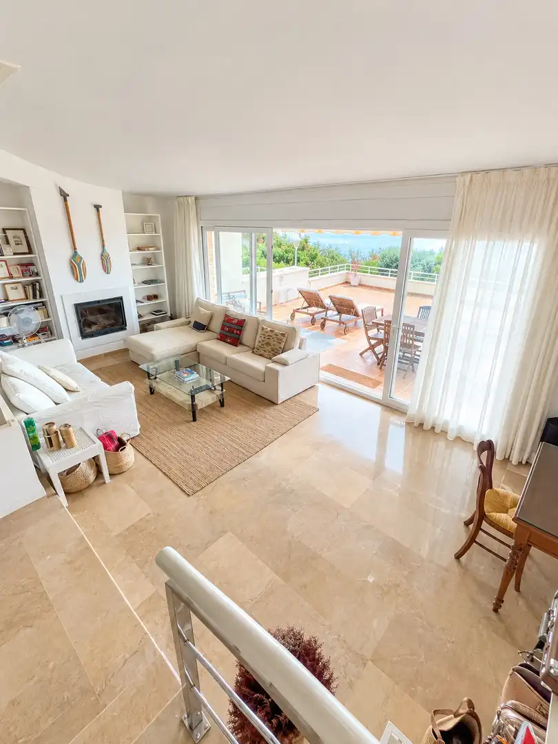 Casa con terrazza in affitto a Carrer Mirador