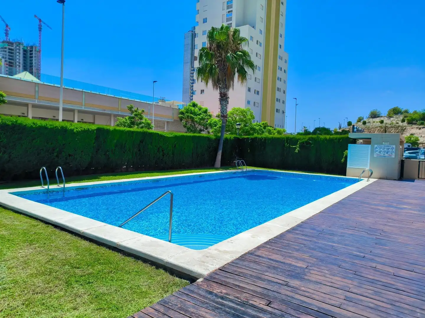 Apartament amb piscina en venda a Calle Presidente Adolfo Suárez, imagen 27