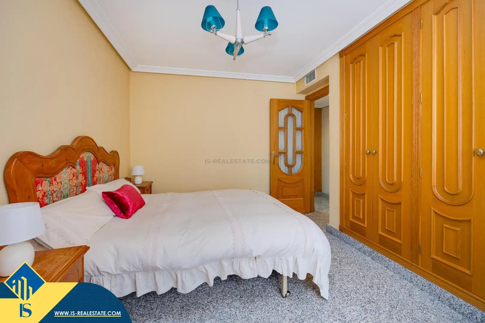 Habitación de Ático de alquiler en Torrevieja con Terraza, Trastero y Amueblado