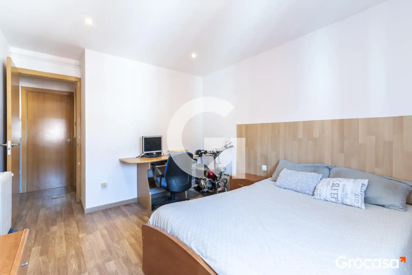 Bedroom of Flat for sale in Cornellà de Llobregat  with Heating and Balcony