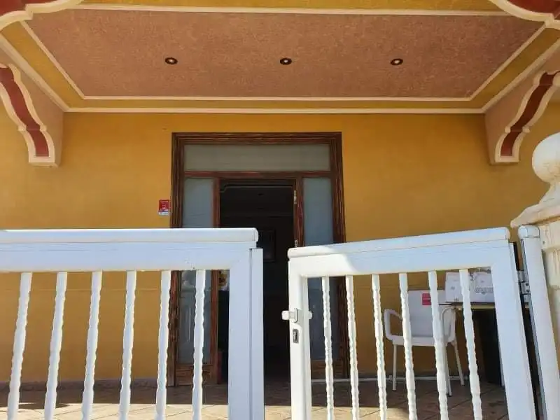 Terrassa de Casa o xalet en venda en Alicante / Alacant amb Jardí privat, Terrassa i Piscina