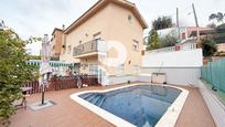 Piscina de Casa o xalet en venda en Sant Vicenç Dels Horts amb Aire condicionat, Calefacció i Jardí privat