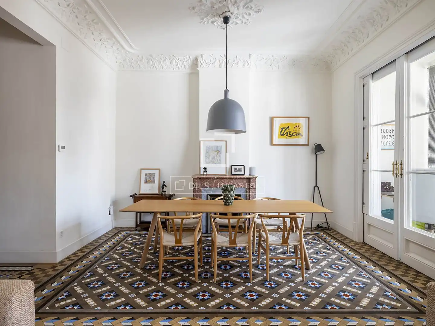 Comedor de Piso de alquiler en Barcelona con Aire acondicionado, Calefacción y Amueblado