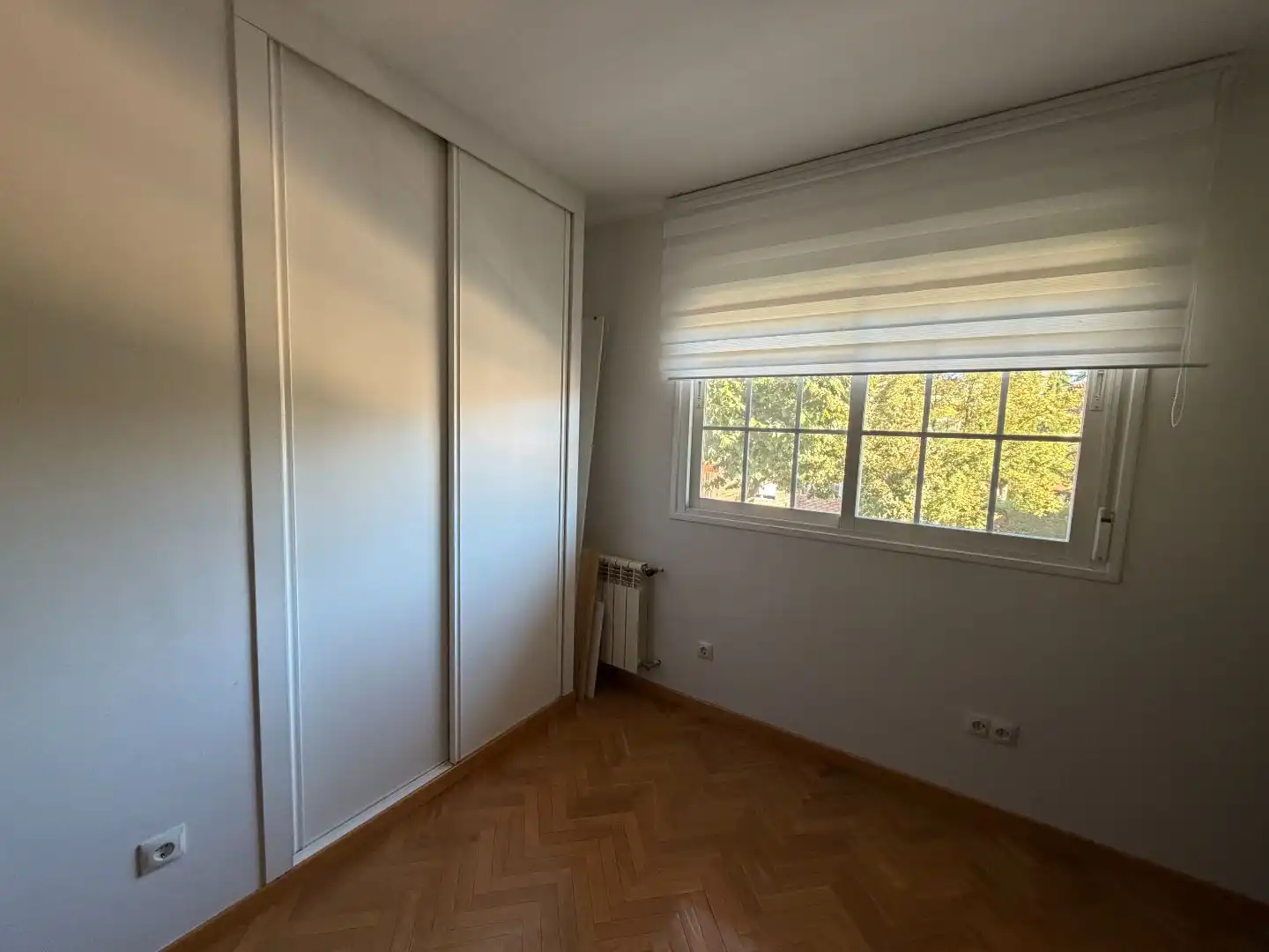 Dormitori de Casa o xalet en venda en Villaviciosa de Odón amb Aire condicionat i Terrassa
