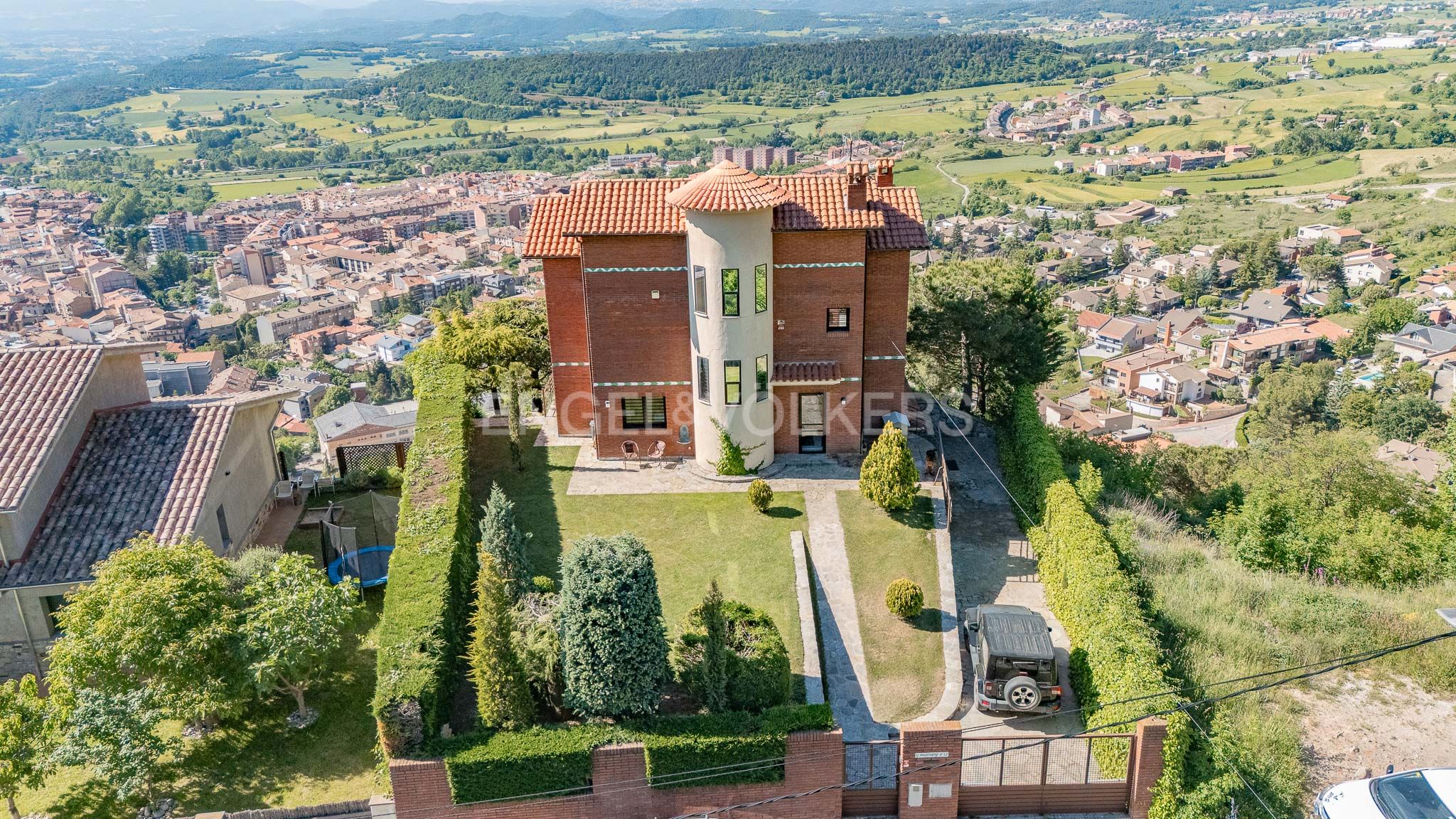 Exterior view of House or chalet for sale in Berga  with Heating, Private garden and Terrace