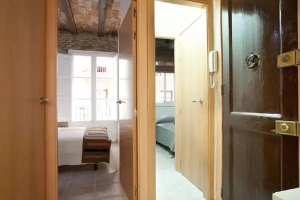 Schlafzimmer von Wohnungen zum Verkauf in Barcelona mit Möbliert, Ofen und Mikrowelle