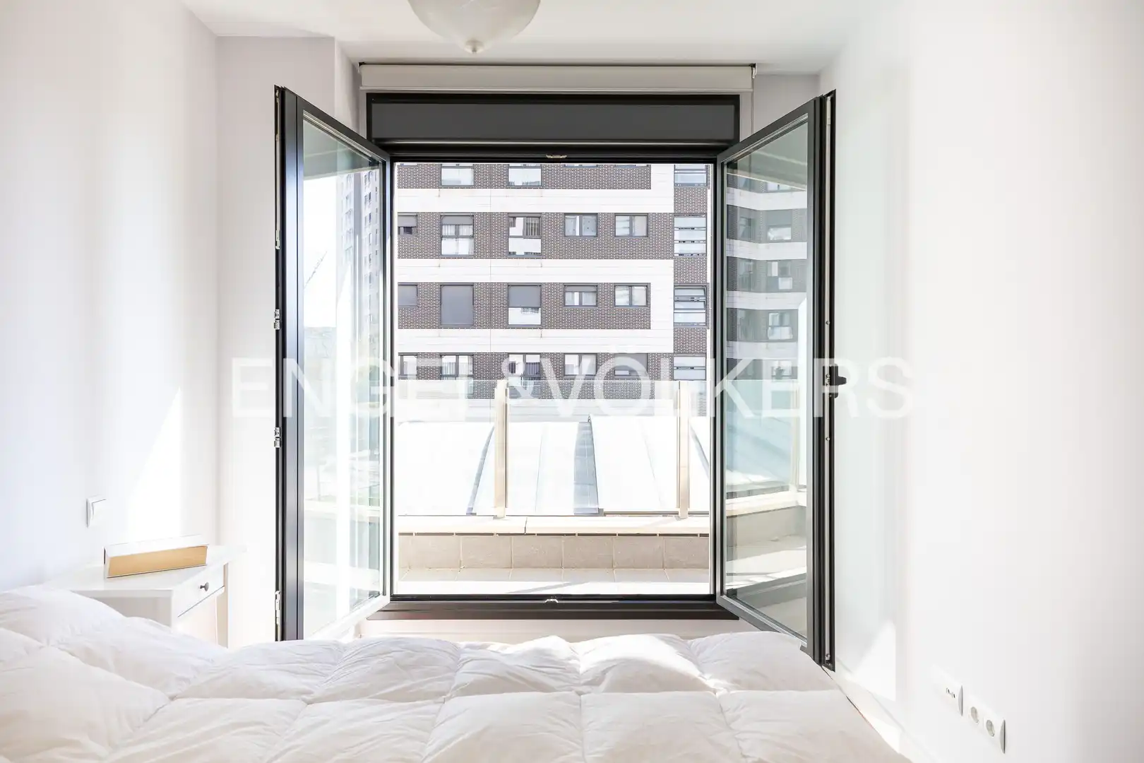 Habitación de Piso en venta en Madrid con Aire acondicionado, Calefacción y Jardín privado