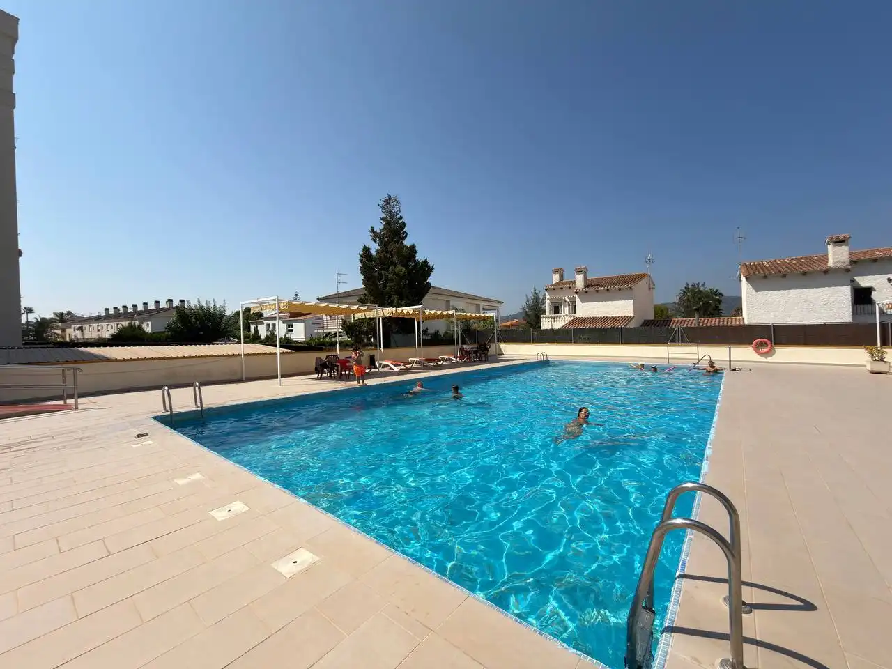 Swimming pool of Flat for sale in Gandia  with Air Conditioner, Heating and Terrace