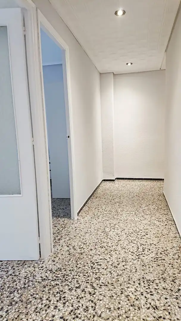 Wohnung zum Verkauf in Elche / Elx mit Möbliert und Balkon