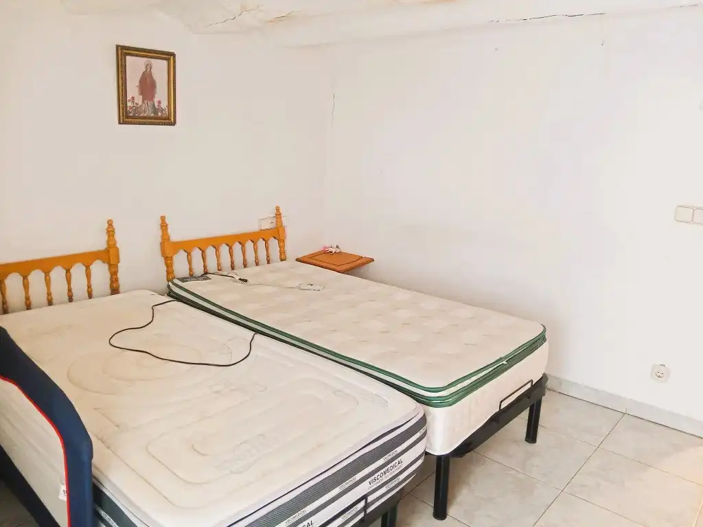 Habitación de Casa o chalet en venta en Calles con Trastero, Amueblado y Horno
