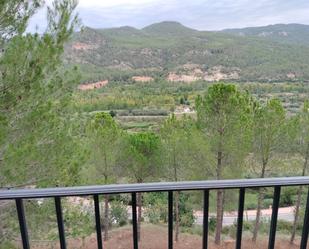 Vista exterior de Pis en venda en Cirat amb Terrassa