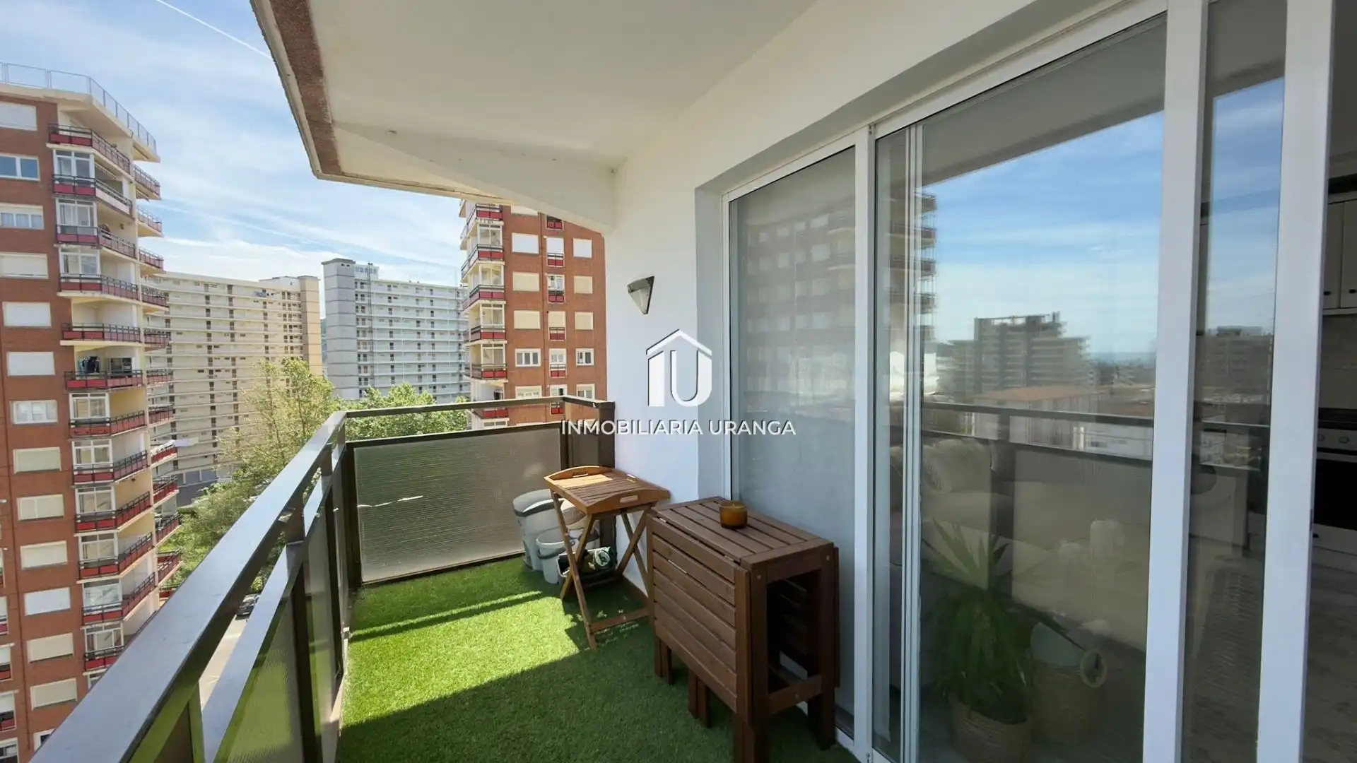 Terrasse von Wohnung zum Verkauf in Laredo mit Heizung, Terrasse und Möbliert