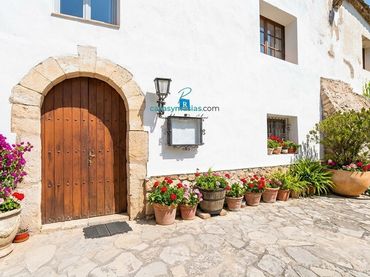 Casa rustica con balcone in vendita a Sant Martí Sarroca