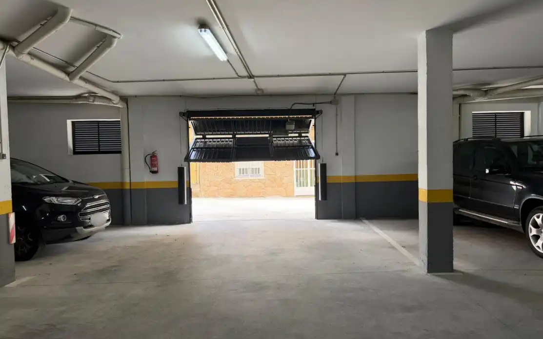 Parking of Flat for sale in Cuacos de Yuste  with Terrace, Storage room and Furnished