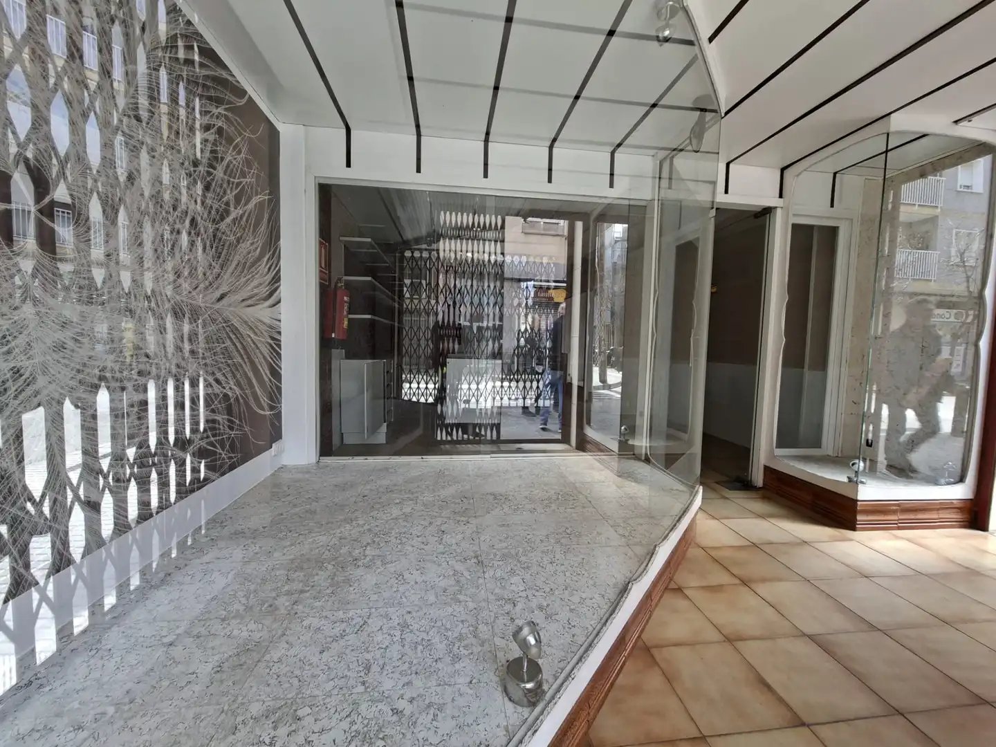Commercial properties for sale in Cornellà de Llobregat