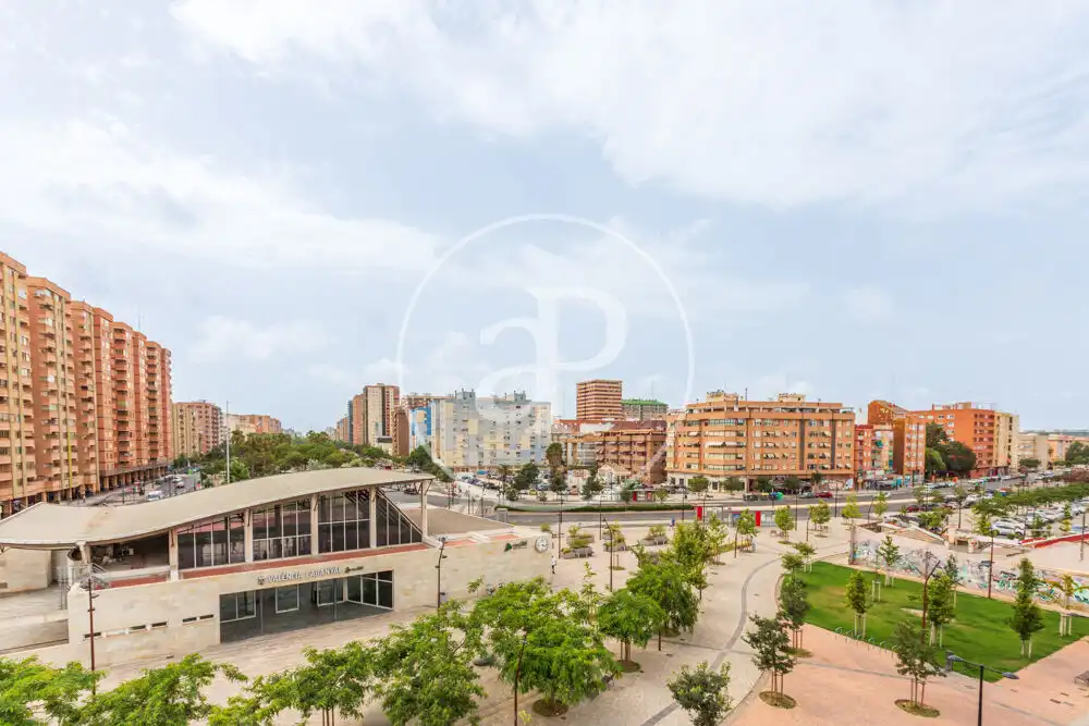 Vista exterior de Ático en venta en Valencia con Aire acondicionado, Calefacción y Terraza