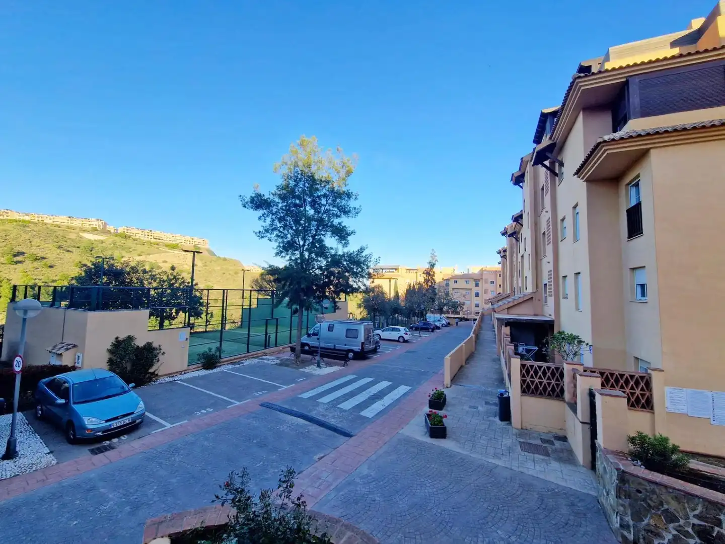 Außenansicht von Wohnung zum Verkauf in Rincón de la Victoria mit Klimaanlage, Heizung und Terrasse