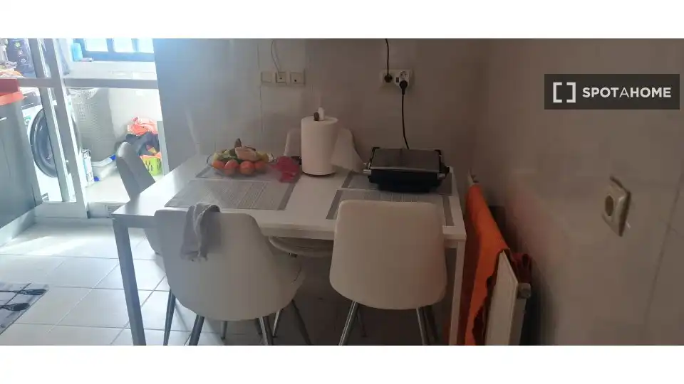 Cocina de Piso para compartir en Vigo  con Aire acondicionado, Terraza y Amueblado
