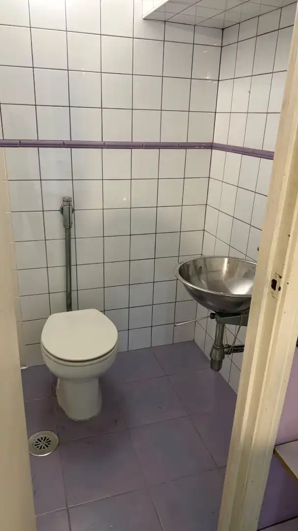 Baño de Piso en venta en Vigo  con Amueblado