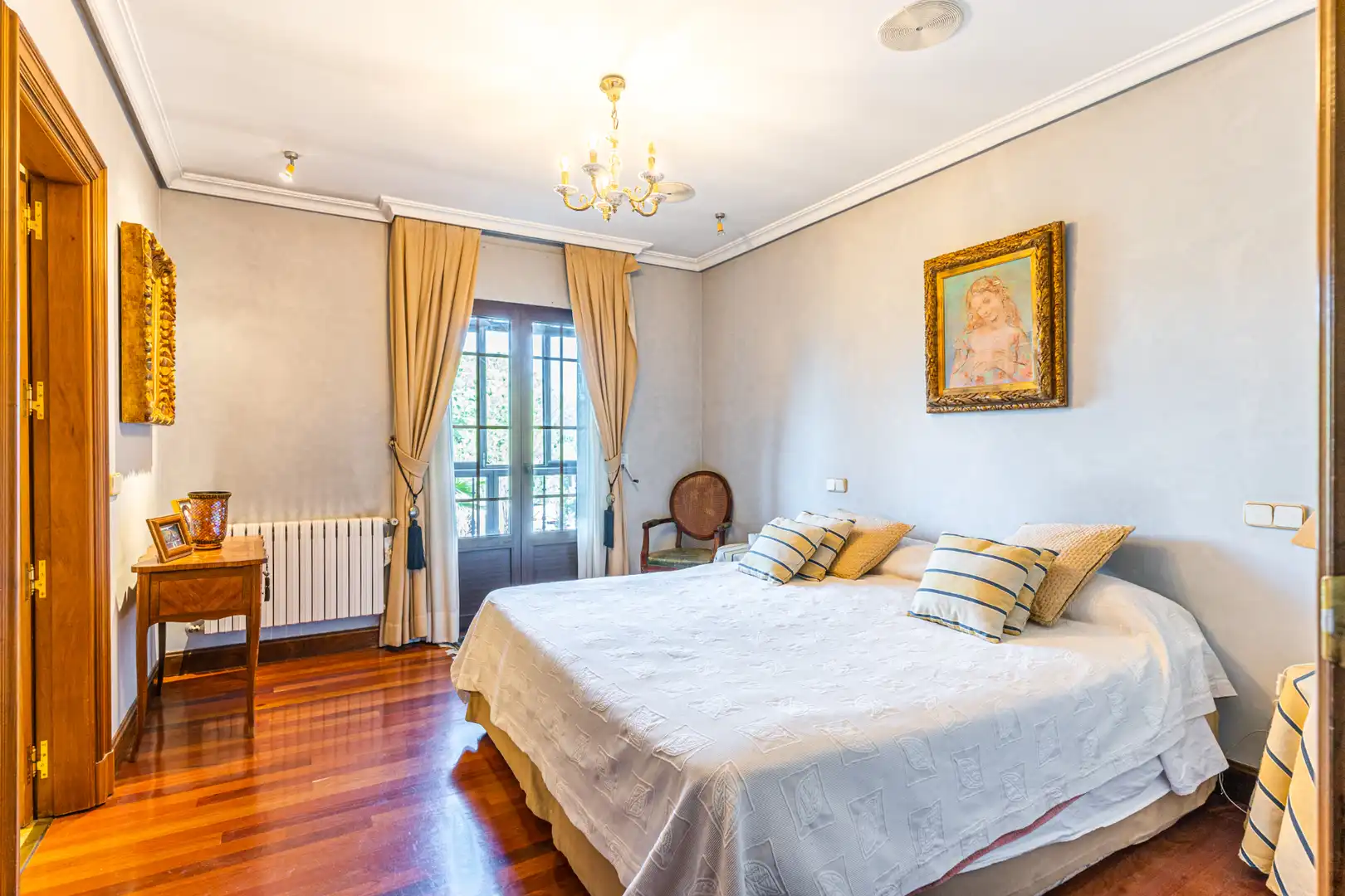 Habitación de Casa o chalet en venta en Las Rozas de Madrid con Aire acondicionado, Calefacción y Jardín privado