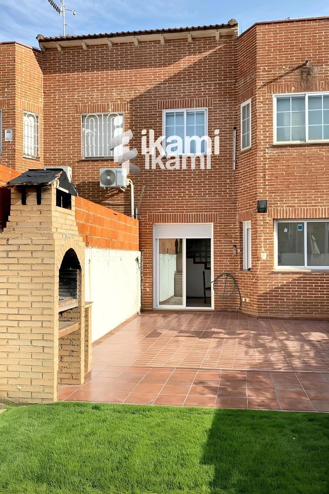 Jardín de Casa adosada en venta en Chozas de Canales con Jardín privado y Terraza