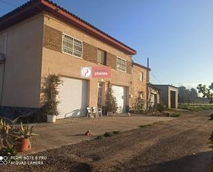 Vista exterior de Finca rústica en venda en  Lleida Capital amb Terrassa i Balcó