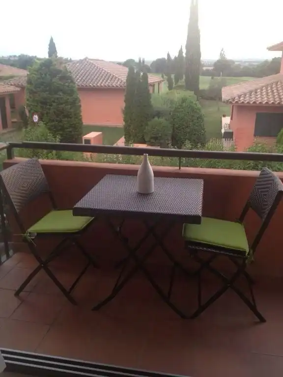 Terraza de Dúplex en venta en Navata con Calefacción, Trastero y Piscina comunitaria