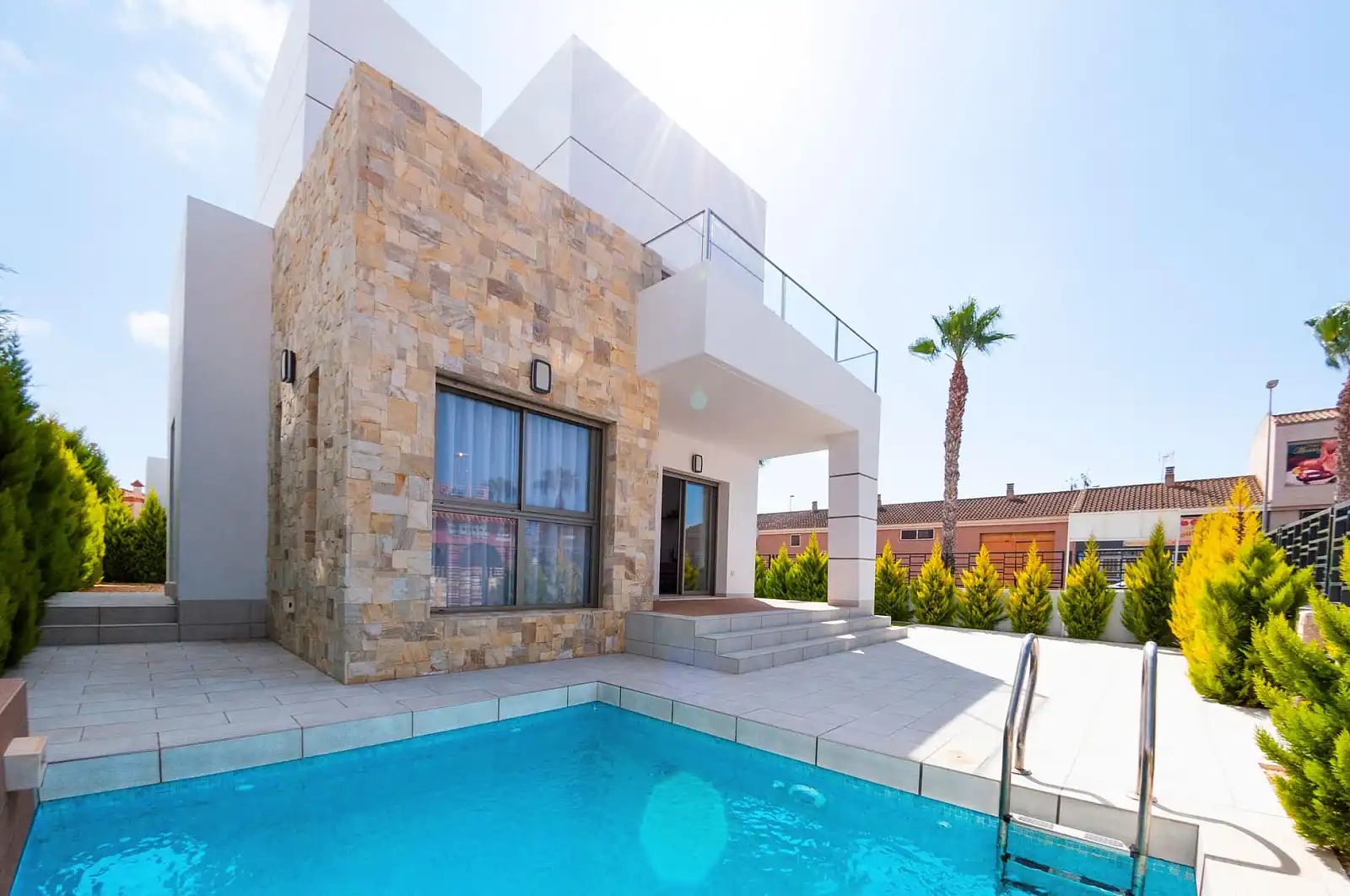 Piscina de Casa o xalet en venda en Los Alcázares amb Aire condicionat, Jardí privat i Terrassa