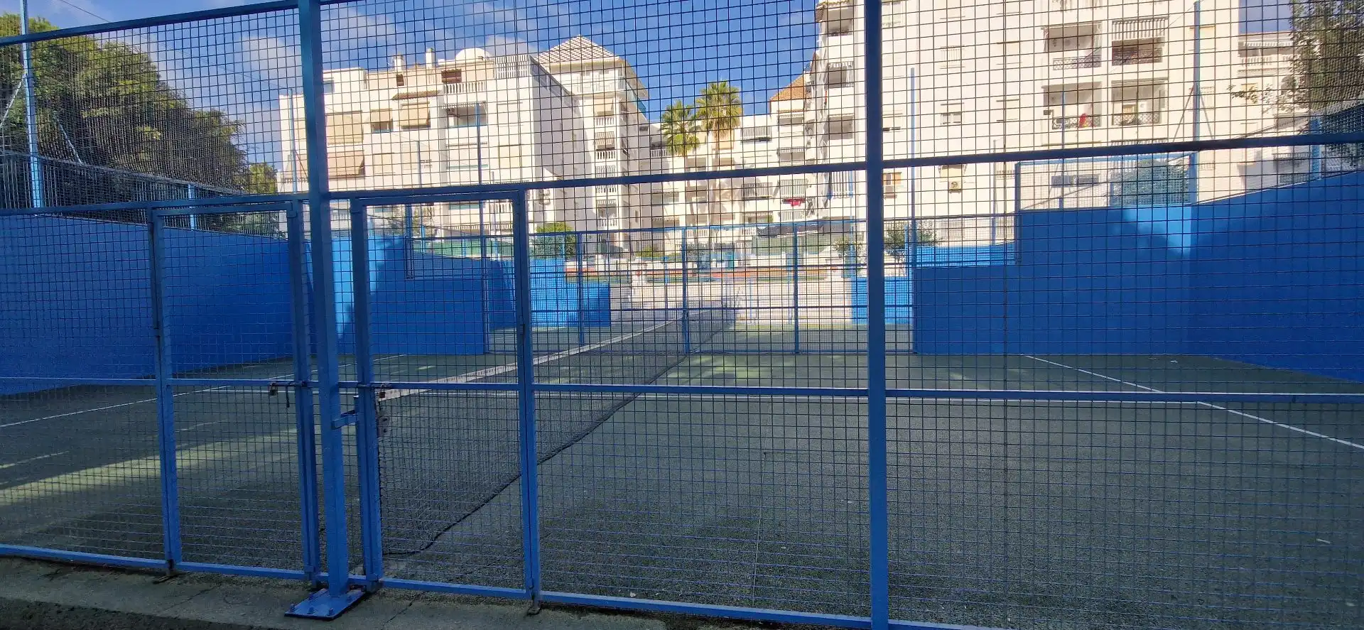 Vista exterior de Apartament de lloguer en El Portil amb Piscina comunitària