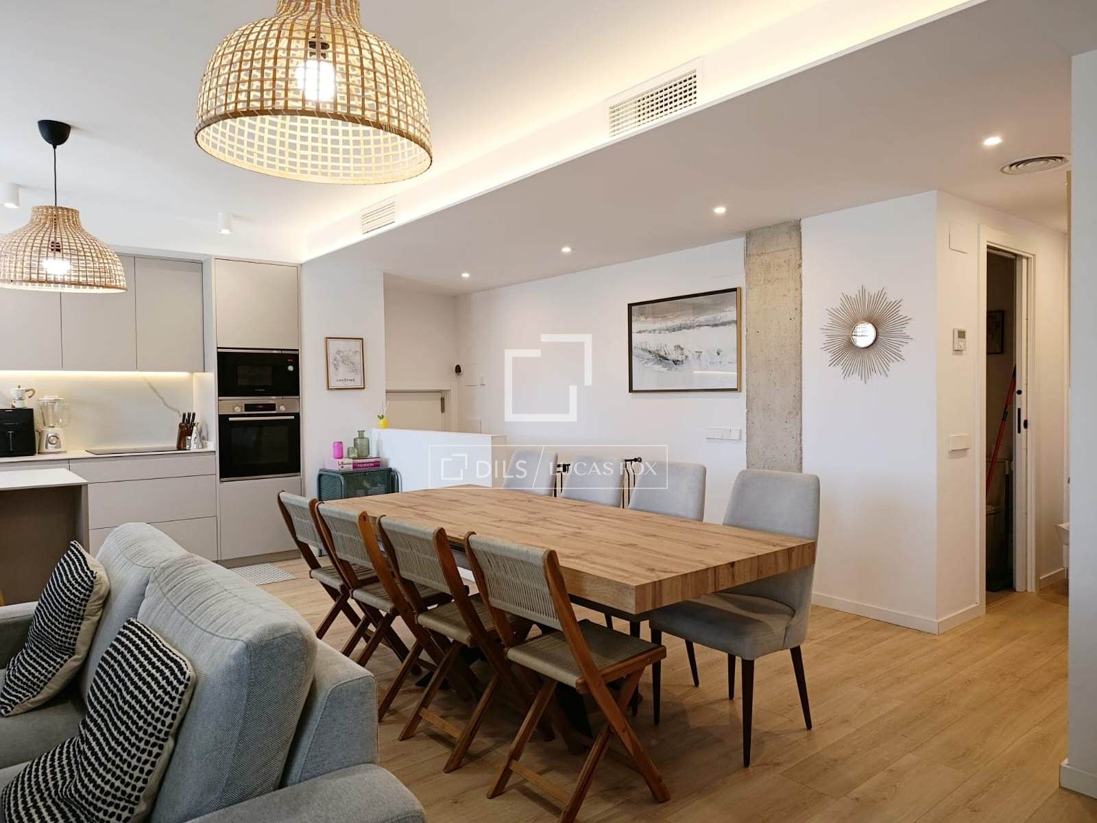 Menjador de Pis en venda en Sant Cugat del Vallès amb Aire condicionat, Piscina i Moblat