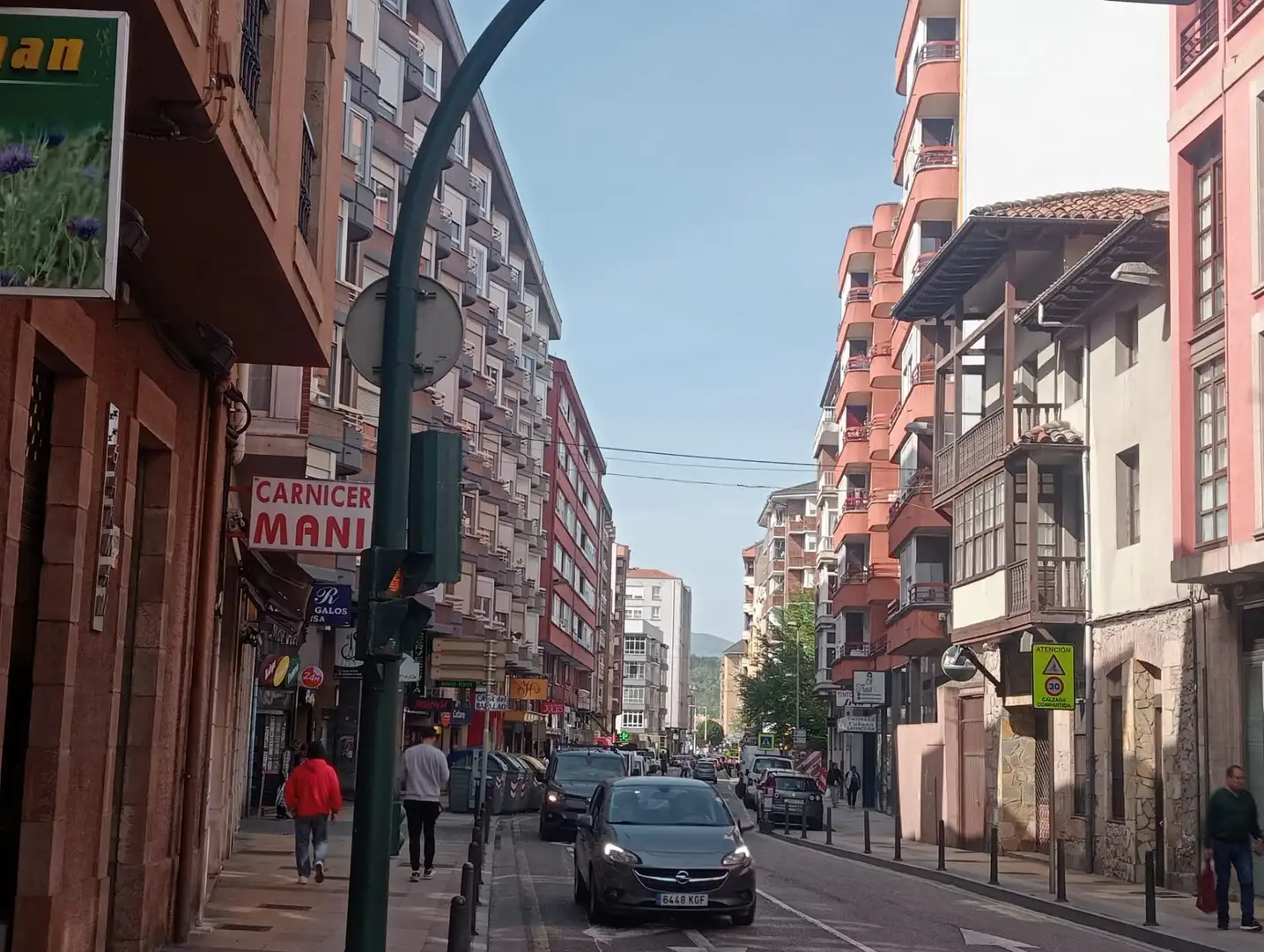Vista exterior de Dúplex en venta en Torrelavega  con Aire acondicionado, Calefacción y Trastero