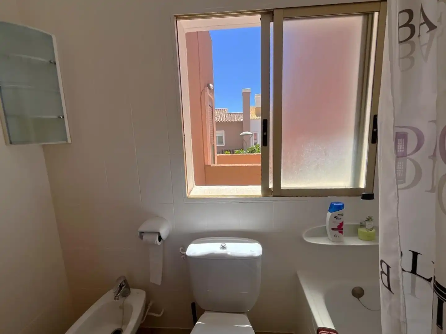 Baño de Casa adosada en venta en La Nucia con Amueblado y Balcón