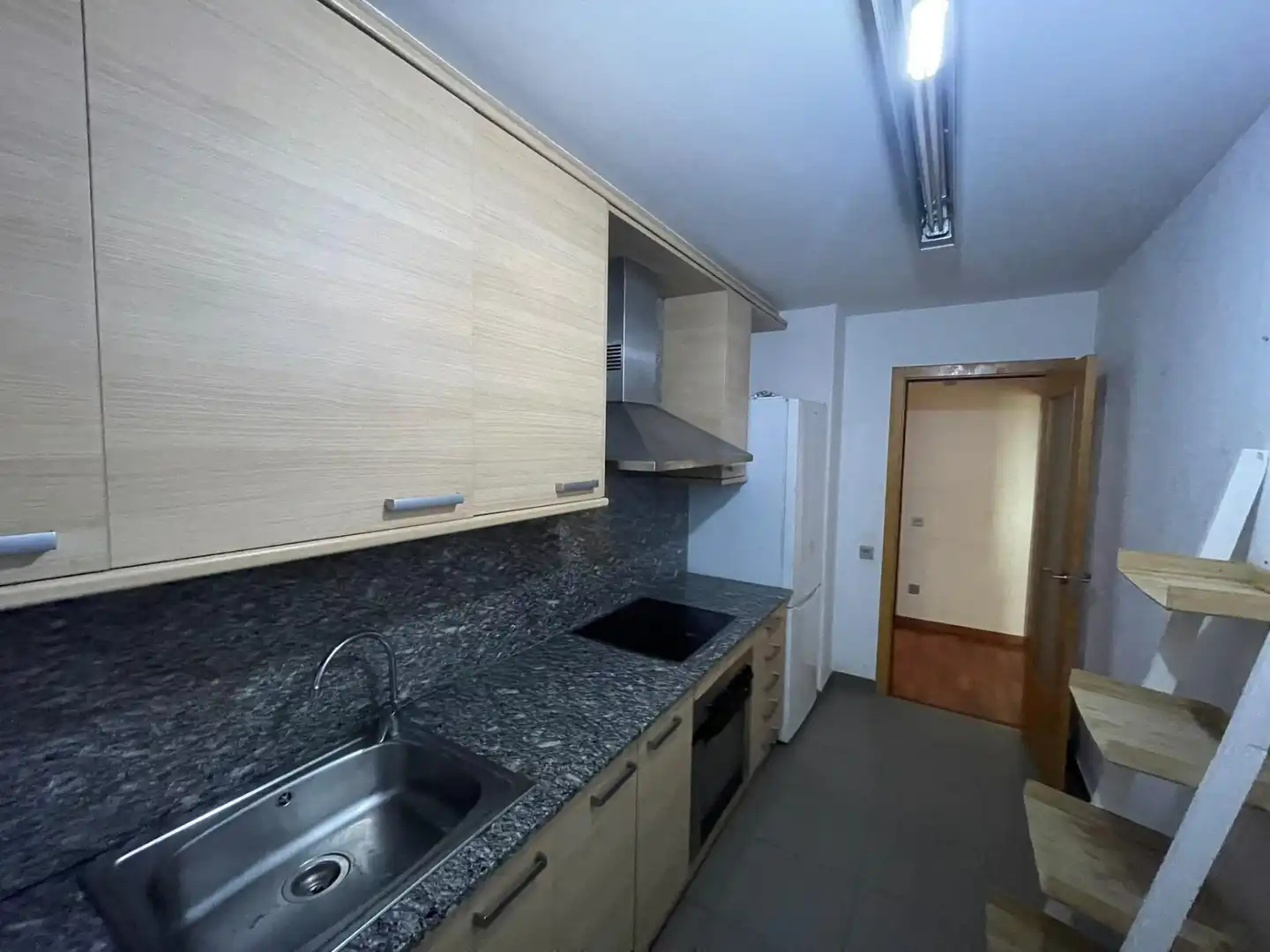 Cuina de Pis en venda en Lleida amb Parquet, Terrassa i Balcó