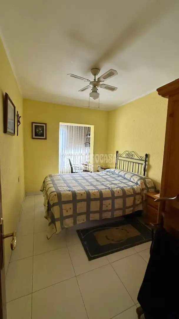 Habitación de Piso en venta en Almería con Aire acondicionado