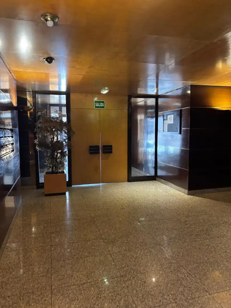 Piso en venta en Oviedo  con Calefacción, Parquet y Trastero