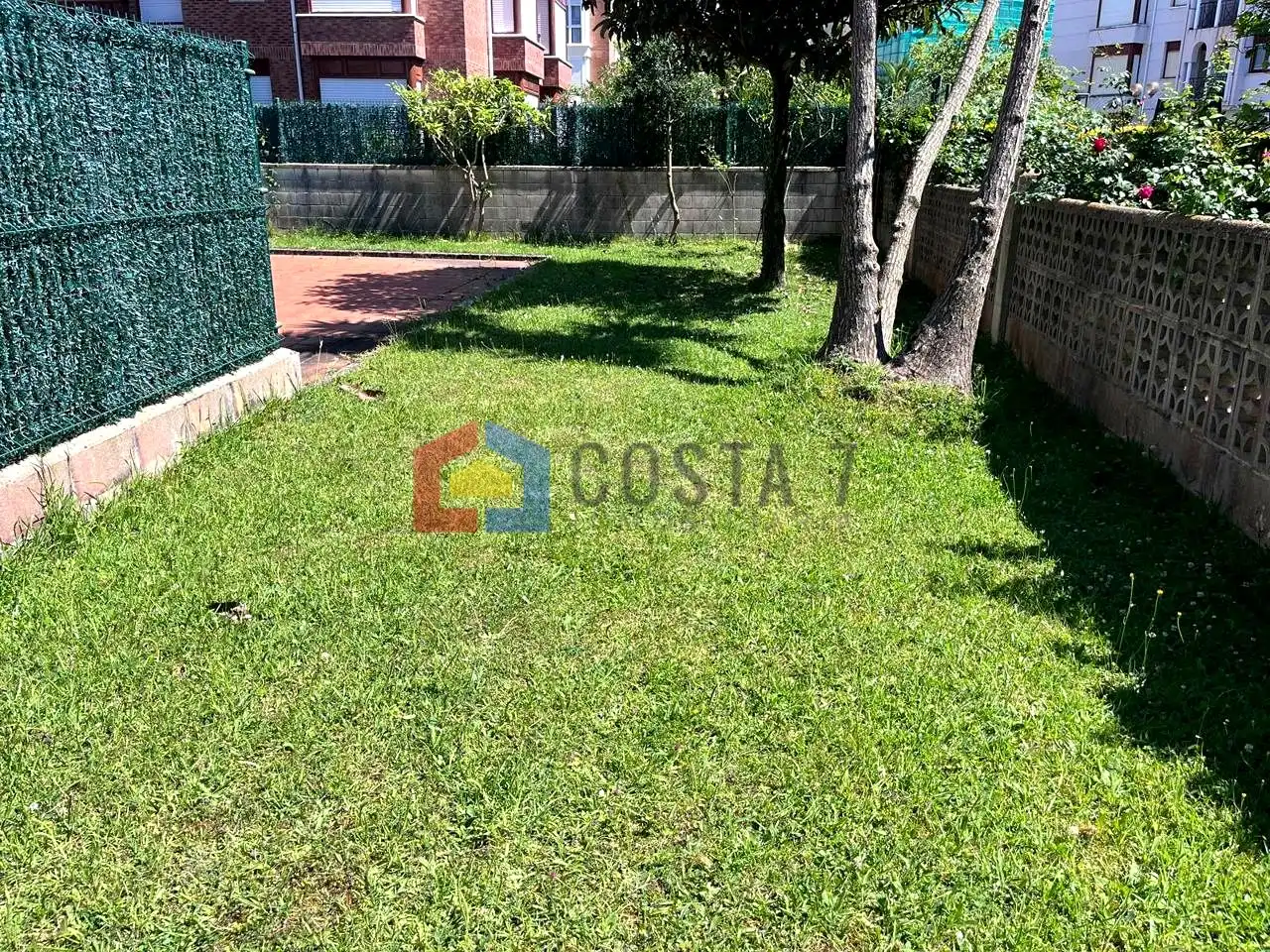 Jardín de Planta baja en venta en Noja con Calefacción y Terraza