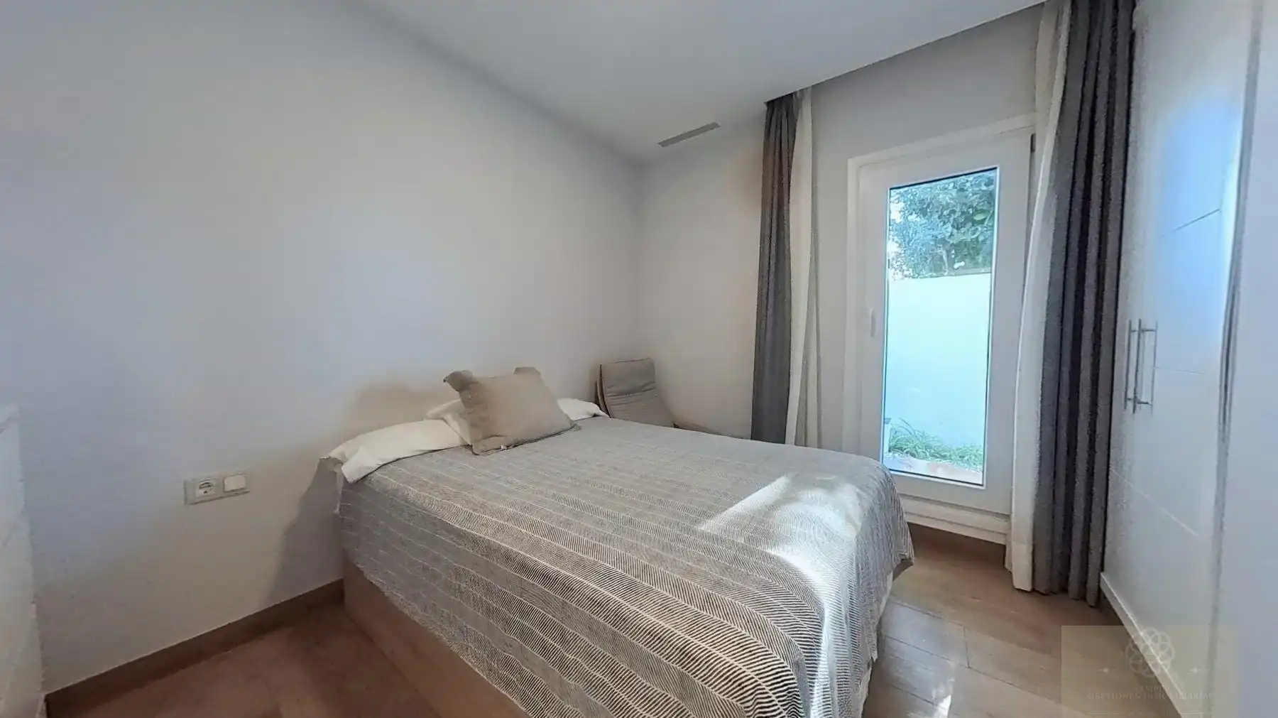 Dormitori de Casa o xalet en venda en El Puerto de Santa María amb Calefacció i Piscina
