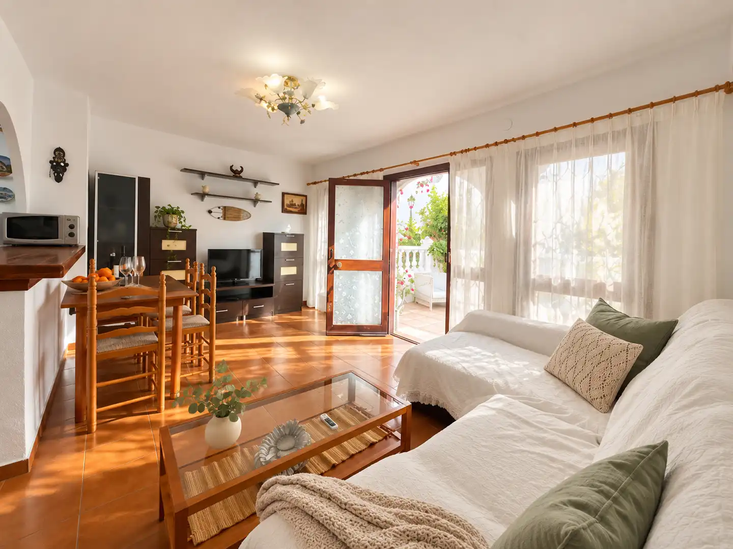 Sala d'estar de Casa adosada de lloguer en Pueblo Español - Coveta Fumá