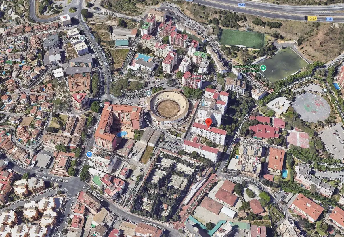Vista exterior de Pis en venda en Marbella amb Aire condicionat, Calefacció i Parquet