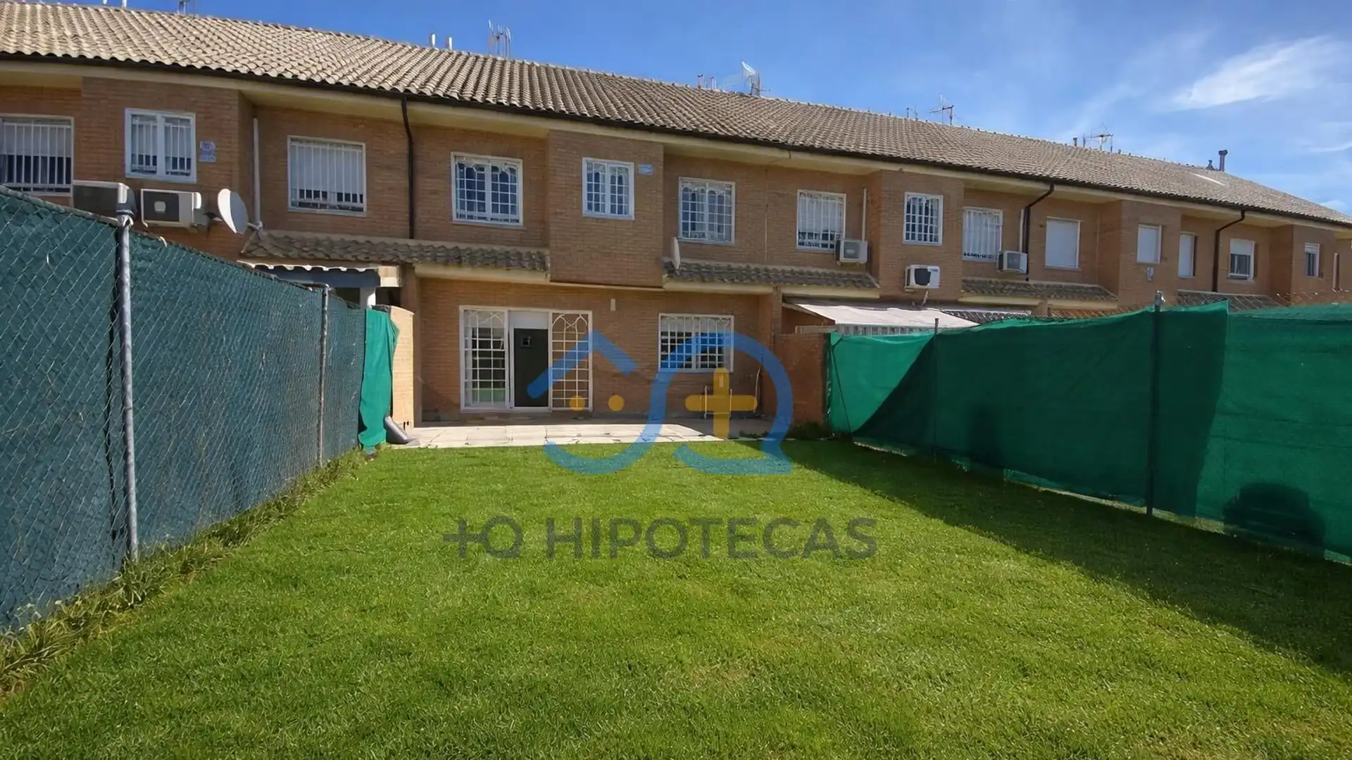 Jardí de Casa o xalet en venda en Yuncos amb Aire condicionat i Jardí privat