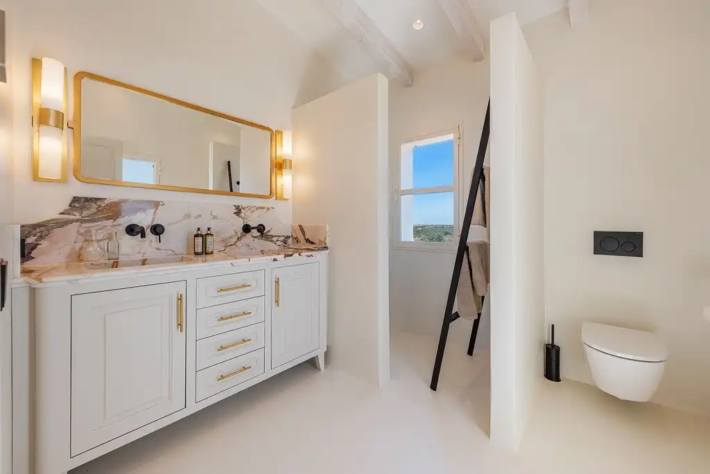 Baño de Finca rústica en venta en Santanyí con Aire acondicionado, Calefacción y Jardín privado