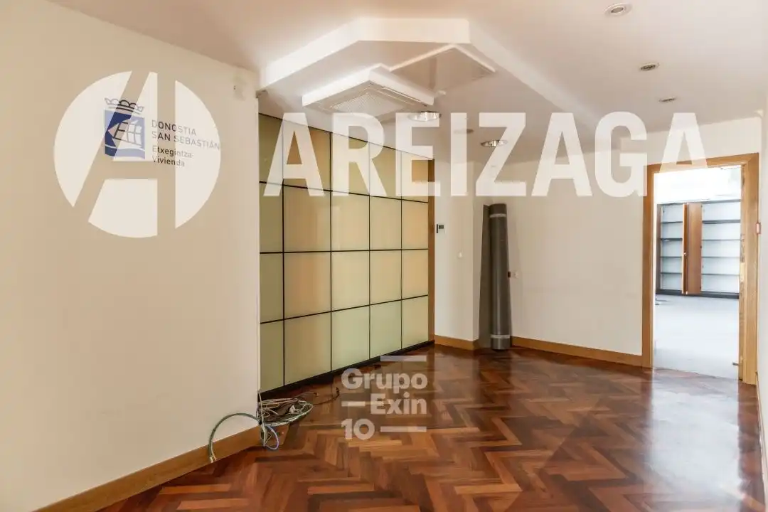 Büro zum Verkauf in Donostia - San Sebastián  mit Klimaanlage, Heizung und Abstellraum
