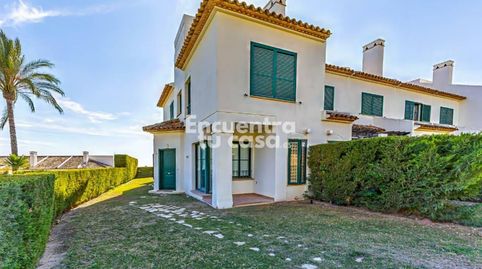 Foto 2 von Einfamilien-Reihenhaus zur Miete in Calle Londres, Golf Bahía, Finestrat