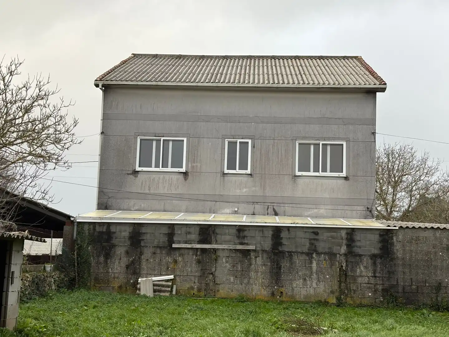 Vista exterior de Casa o xalet en venda en Cabana de Bergantiños amb Balcó