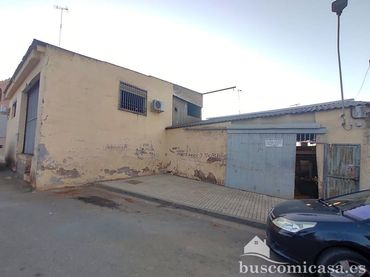 Nave industrial en venta en Linarejos