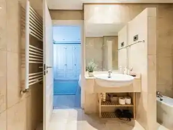 Badezimmer von Wohnungen zur Miete in  Logroño