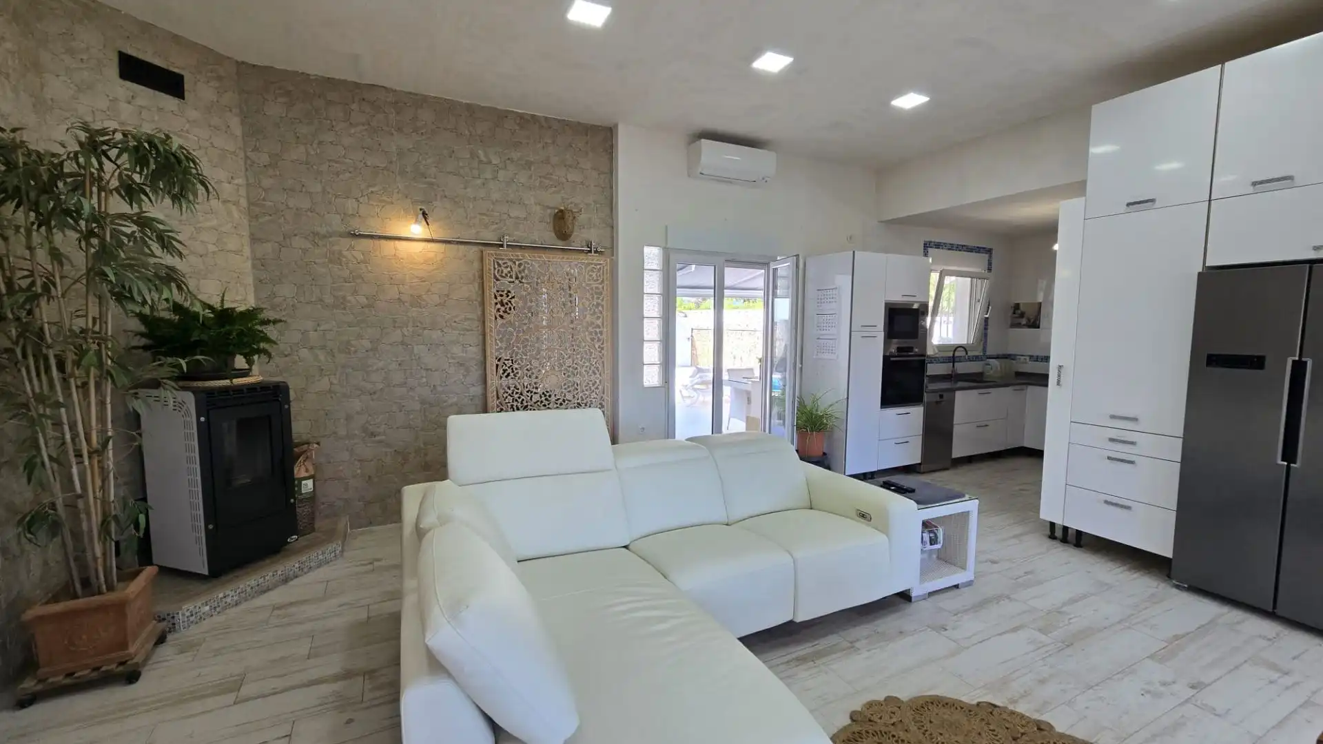 Living room of Houses for sale in Dénia  with Air Conditioner, Heating and Private garden