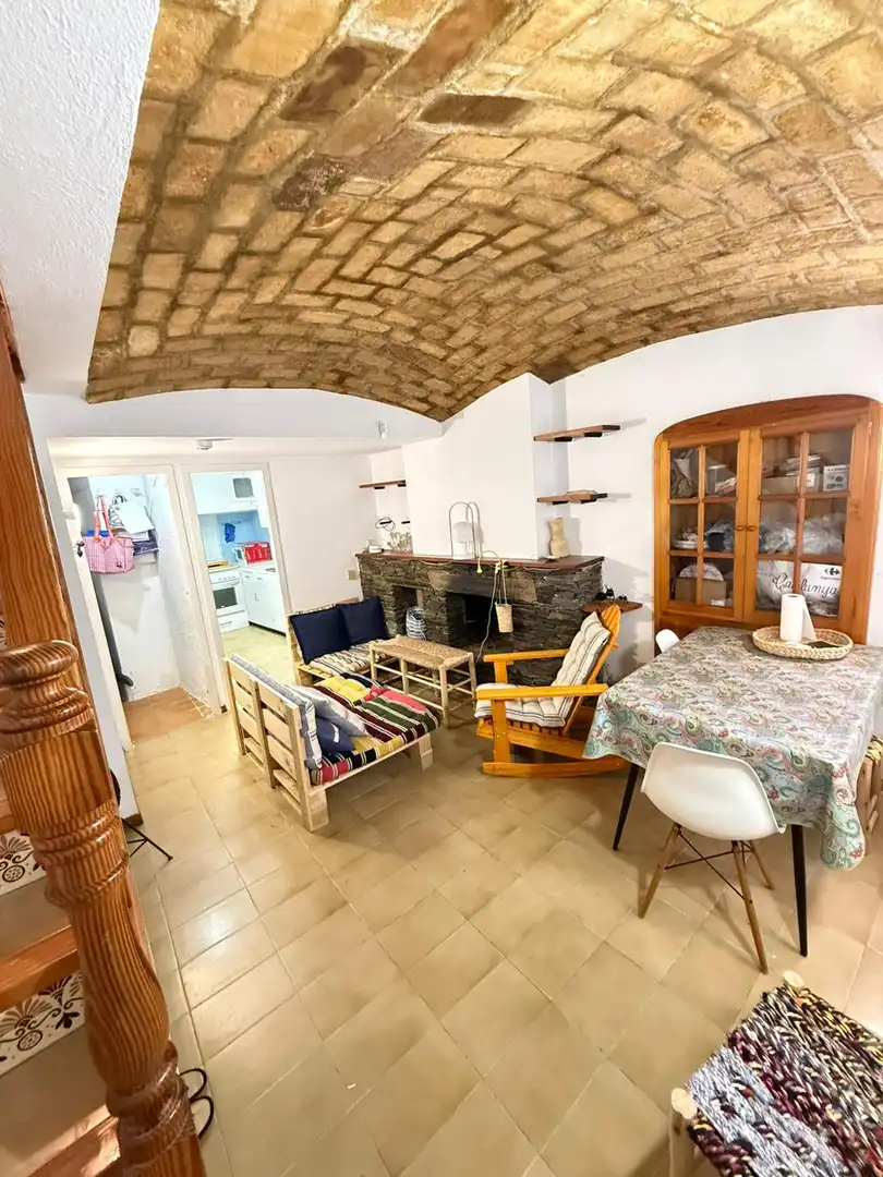 Sala d'estar de Casa o xalet en venda en Cadaqués amb Terrassa i Balcó
