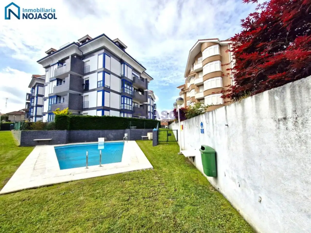 Piscina de Apartament en venda en Noja amb Calefacció, Terrassa i Traster